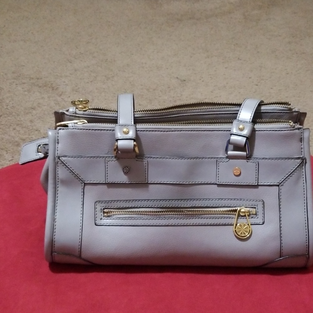 **SOLD**SOLD**Issac Mizrahi Live Shoulder Bag